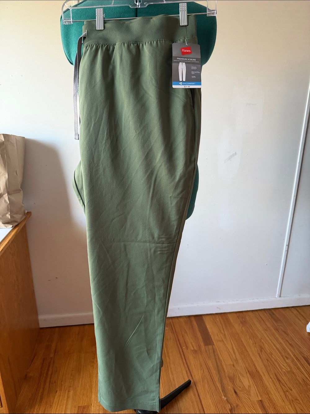 NWT SCRUBS Hanes Olive Green Scrubs with Drawstring Waist